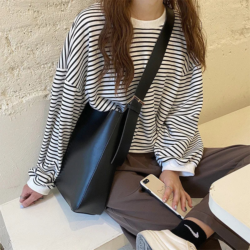 Women's Large Capacity Bucket Bag Shoulder Handbag