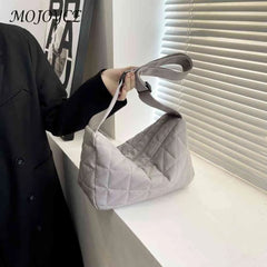 Quilted Shoulder Bag for Travel Shopping