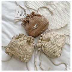 Straw Woven Flower Embroidery Crossbody Handbag