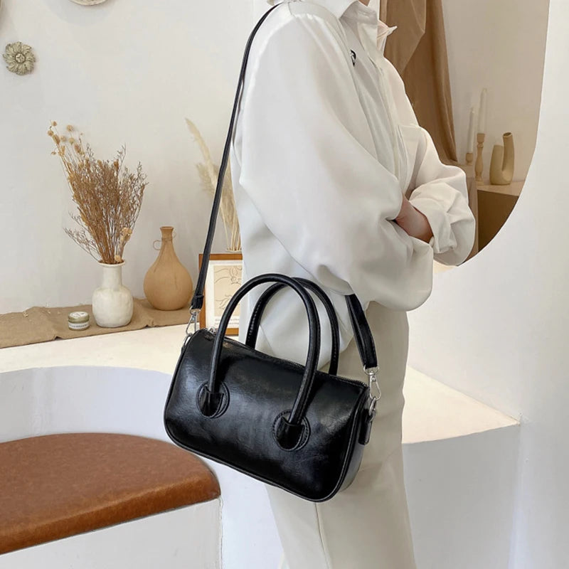 Soft-Faced PU Zipper Handbag Women Solid Square Diagonal Bag