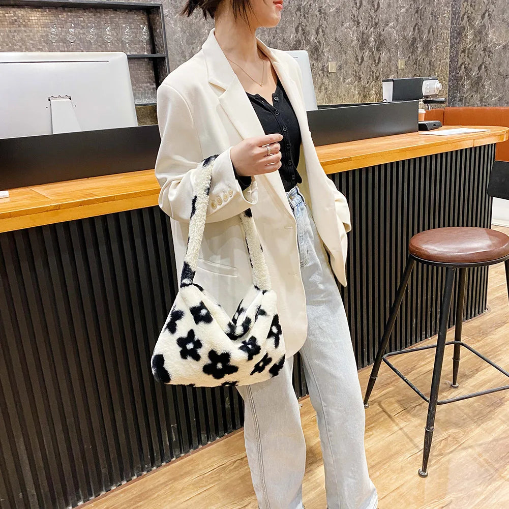 Leopard Love Heart Pattern Plush Shoulder Bag
