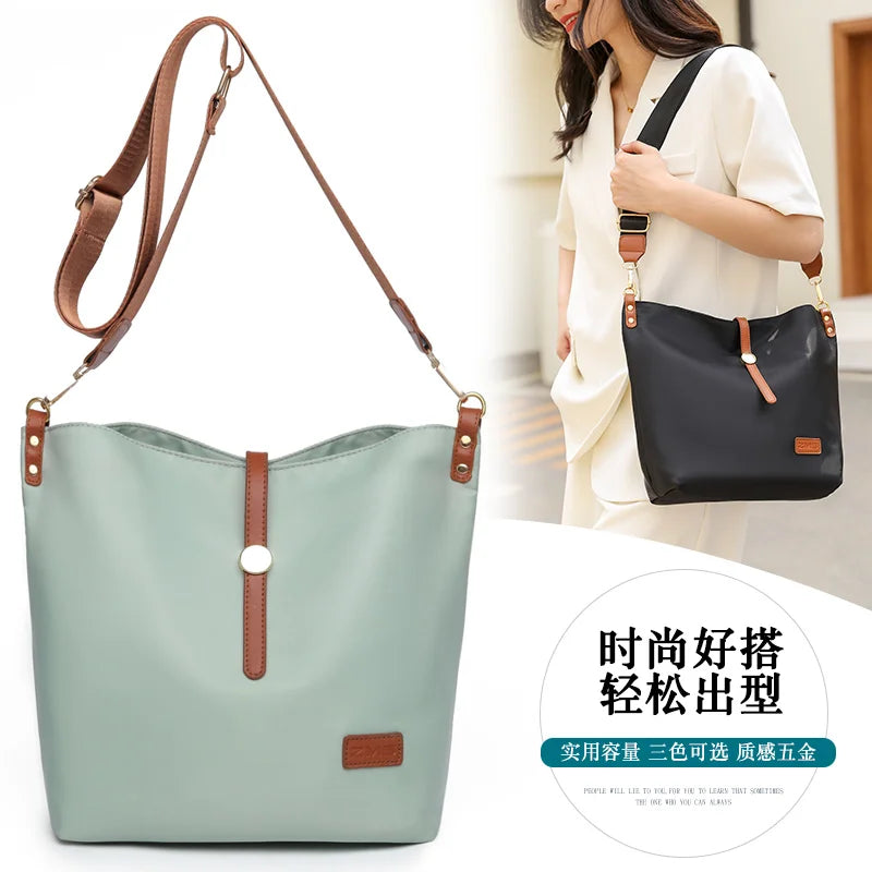 Women Shoulder Messenger Bag Waterproof Nylon Oxford PU Lightweight Package