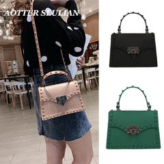 Vintage Rivet Messenger Bag Solid Shoulder Bolsos