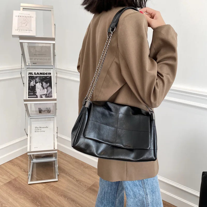 Winter PU Leather Lady Shopping Shoulder Handbag with Chain Decor