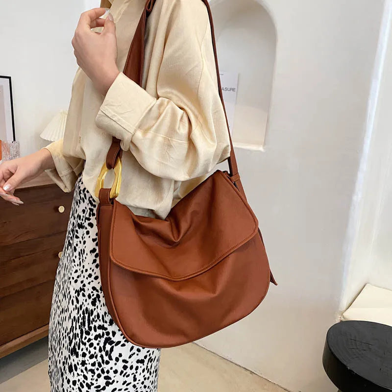 Soft Leather Shoulder Bag Retro Messenger Bag