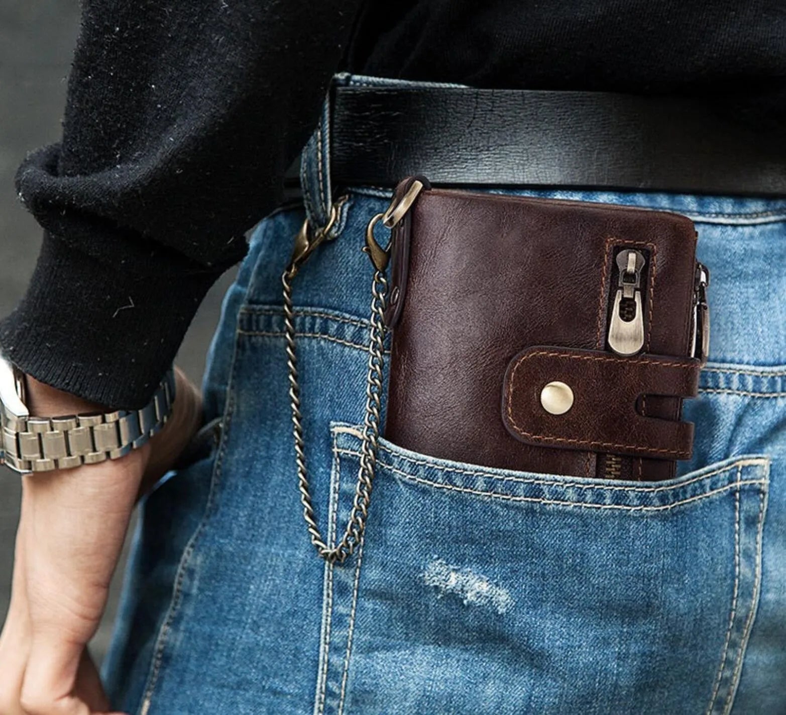 Men's Slim RFID Blocking Wallet with ID Window