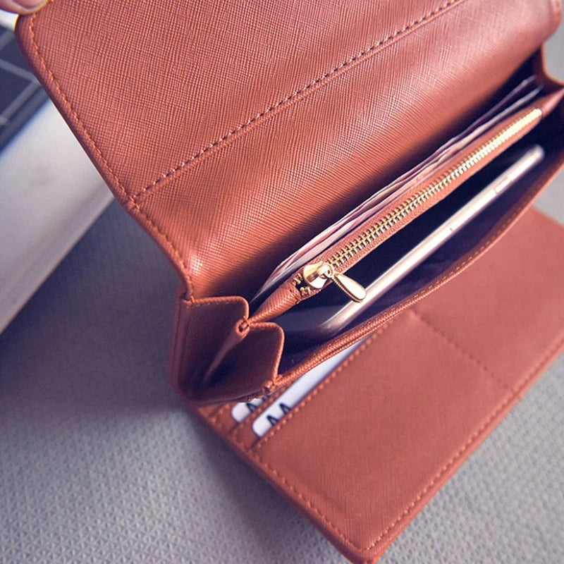 Fashionable Hollow Tri-Fold Long Retro Wallet