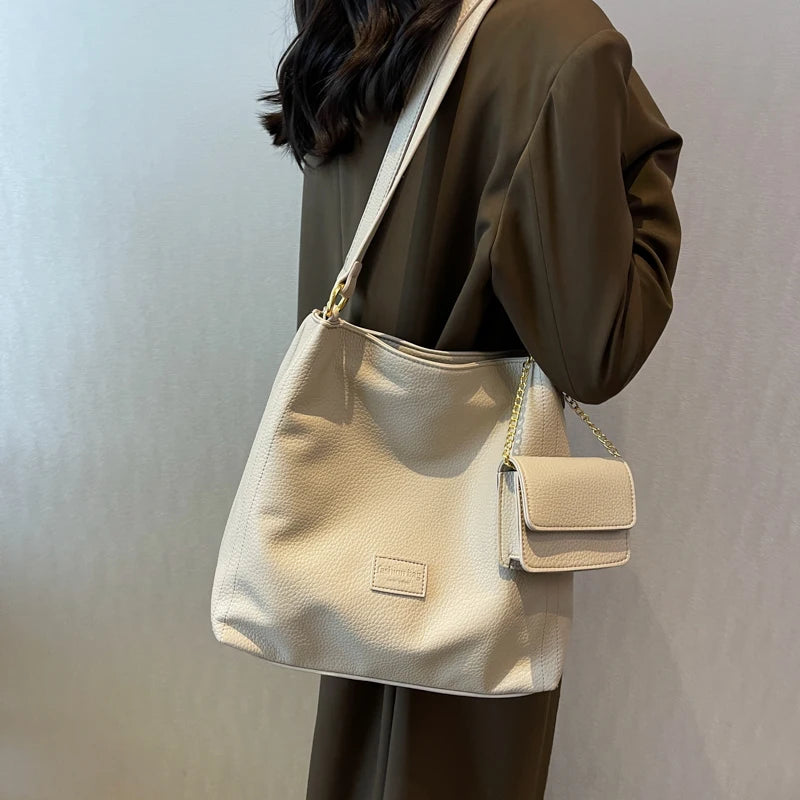 Fashionable Shoulder Bags Soft Adjustable Strap Big Pockets PU Leather