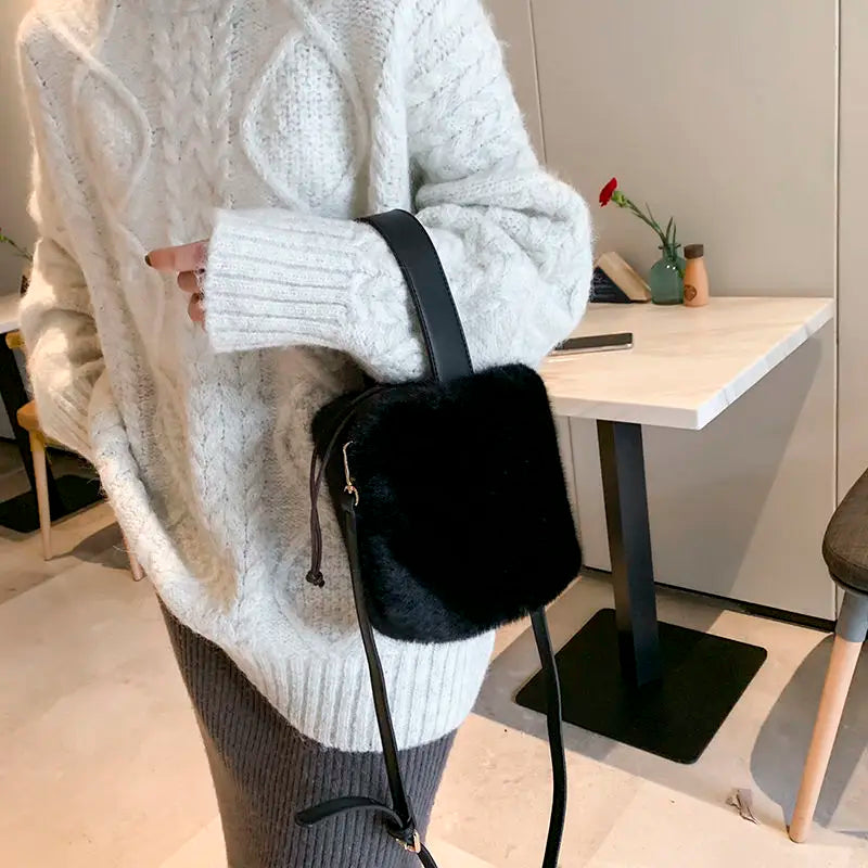Versatile Wool Shoulder Bag Small Bag Women's Crossbody Bucket Bag