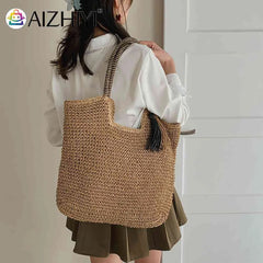 Women's Straw Tassel Shoulder Bag Beach Travel Handbag