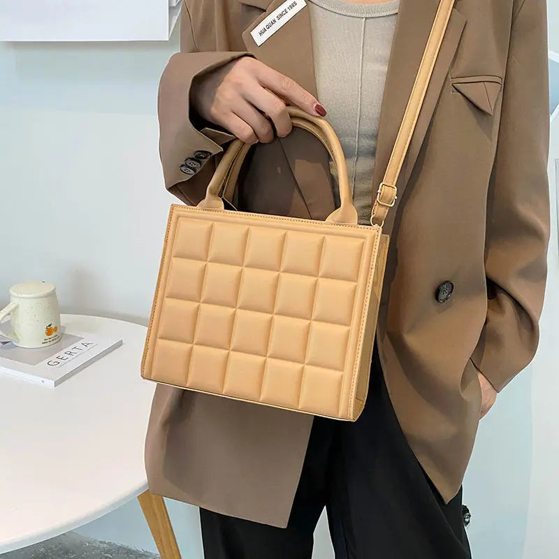 Female Retro PU Leather Zipper Lattice Shoulder Bag