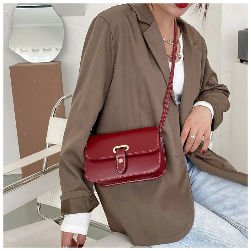 Women's Retro Small Square Leather Shoulder Bag with Twist Braid Lock