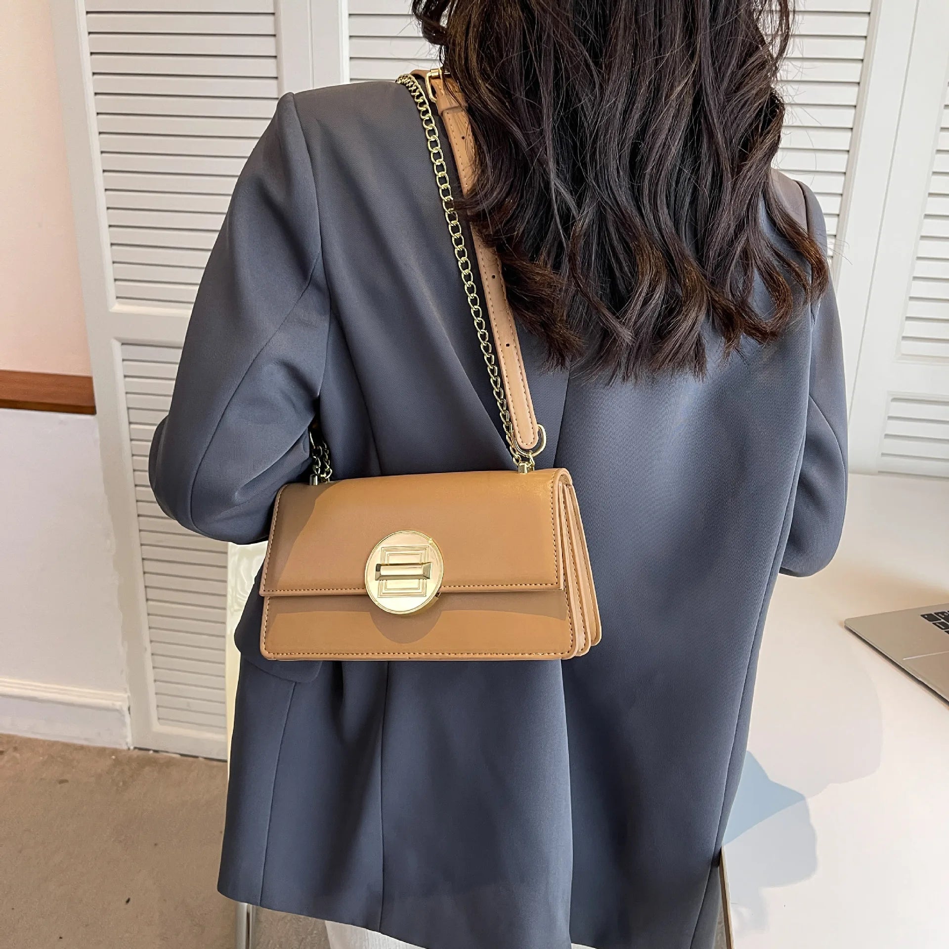 Retro Chain Shoulder Bag for Women, Small Square Crossbody Bag