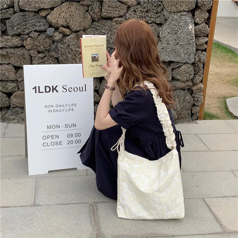 Flower Canvas Shoulder Bag for Women Large Capacity Pleated Shoulder Handbag Sho