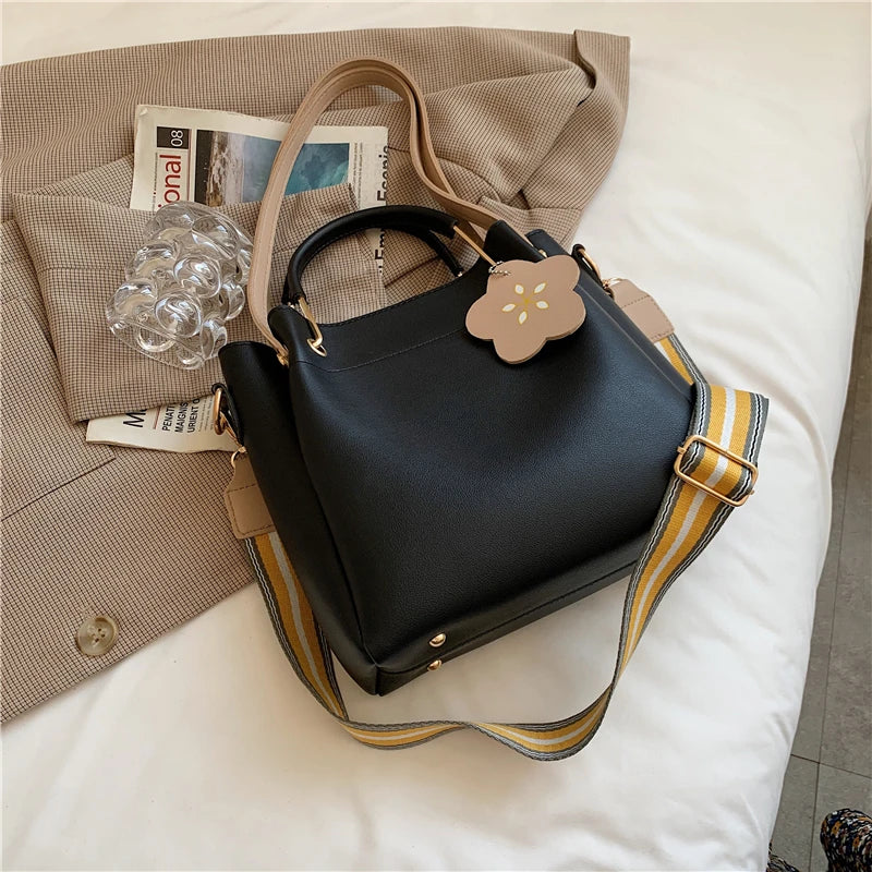 Flower Ladies Handbag Large Capacity Shoulder Bag