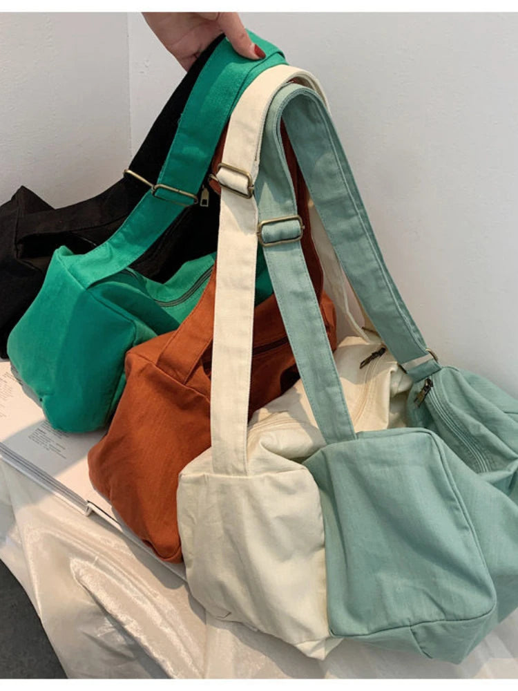 Foufurieux Large-capacity Messenger Bag