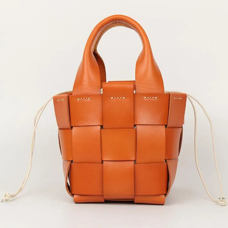 Leather Ladies Messenger Bag Woven Bucket Bag First Layer Cowhide Tanned