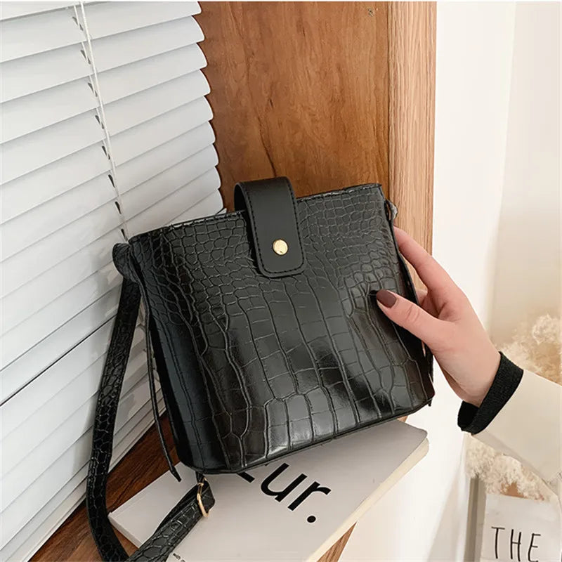Gusure Retro PU Leather Crossbody Bag Crocodile Small Bucket Handbag