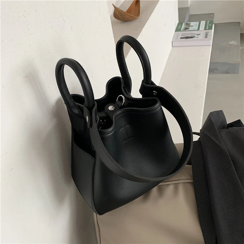 Vintage Leather Shoulder Bag for Women Crossbody Tote