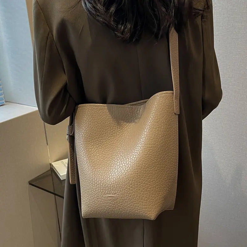 High-Grade Women's Bucket Bag Fall Winter Large Capacity