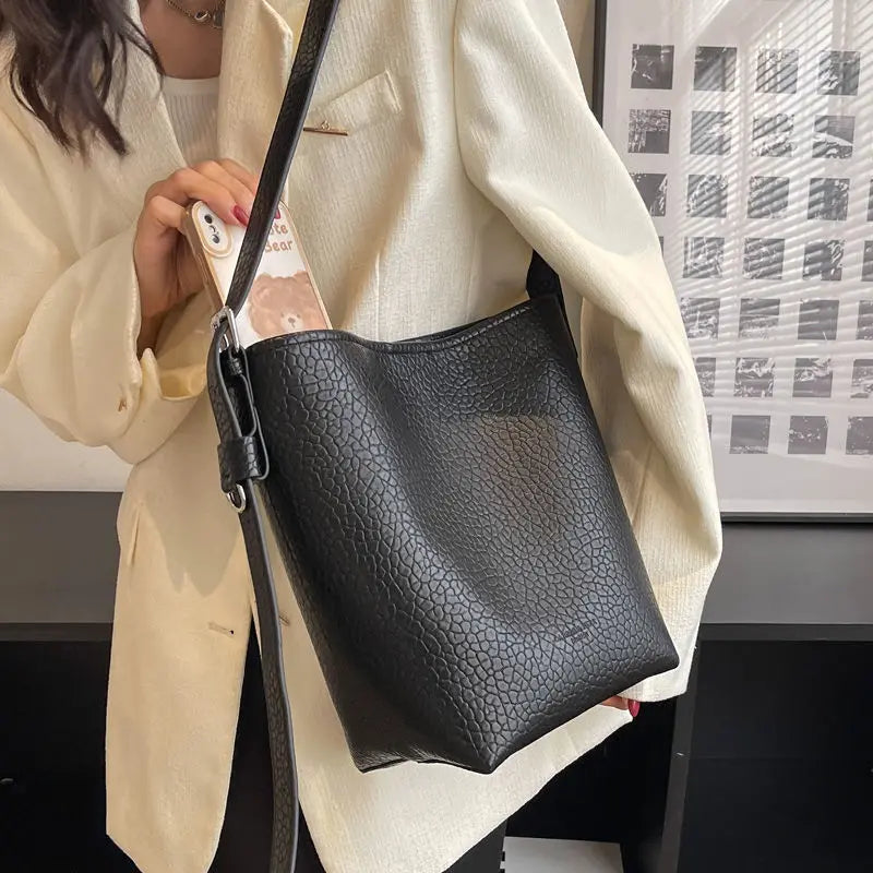 High-Grade Women's Bucket Bag Fall Winter Large Capacity