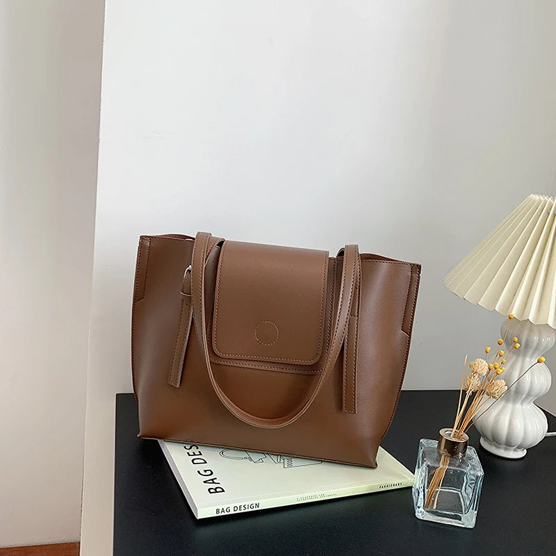 Soft PU Leather Woman Tote Shopper Handbag with Outer Pocket