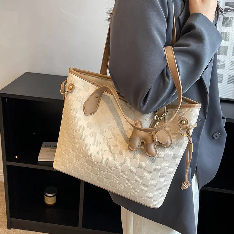 High-Quality Net Red Tote Bag for Women's Commuter Shoulder Bag