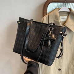 High-Quality Net Red Tote Bag for Women's Commuter Shoulder Bag