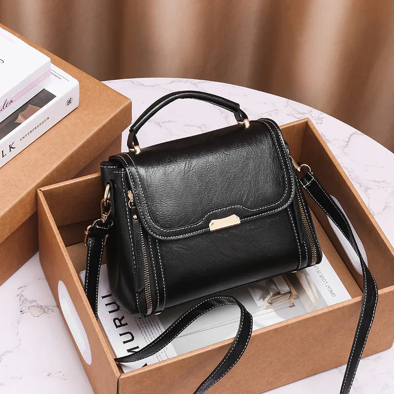 High-quality Portable Lady Messenger Bag Autumn Small Square Bag
