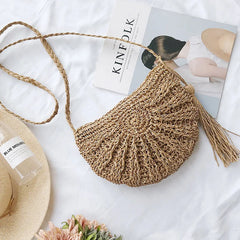 Tassel Rattan Beach Bag Straw Bucket Bag with Tassels