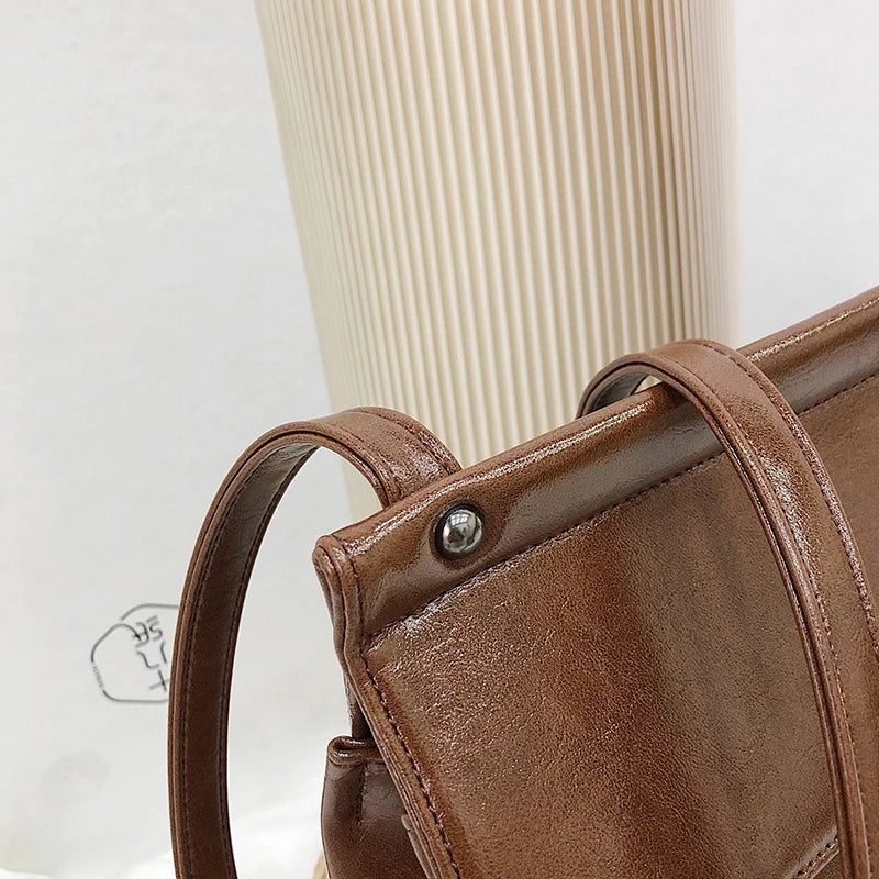 Large Capacity Leather Women's Messenger Bag