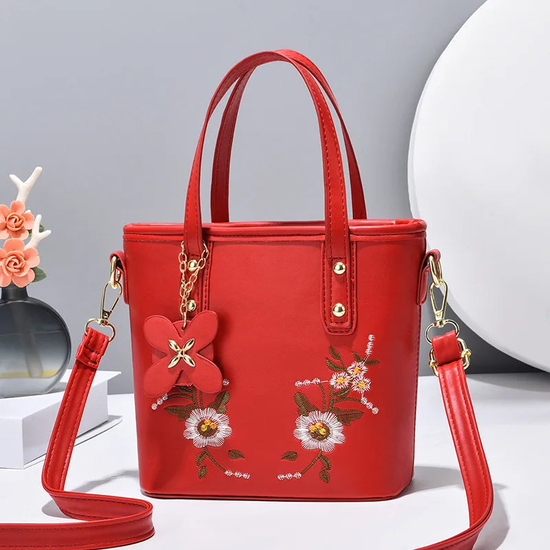 Summer Texture Niche Messenger Bag Large-capacity Bucket Bag Women