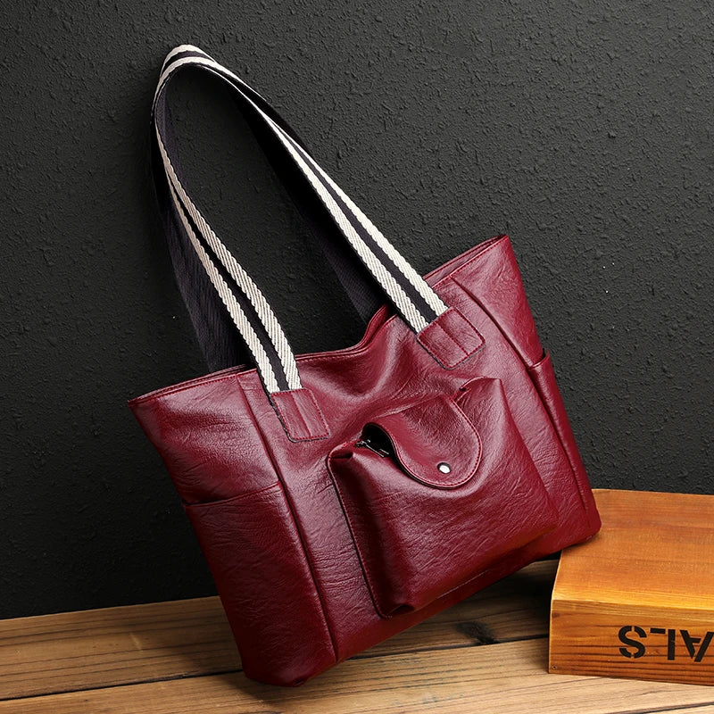 Stylish Women's Shoulder Bag with Large Capacity