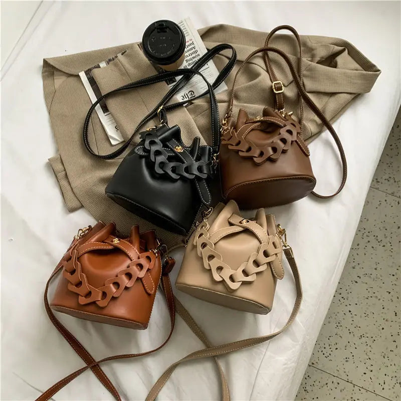 Net Red Shoulder Cross Body Bucket Bag for Fall/Winter