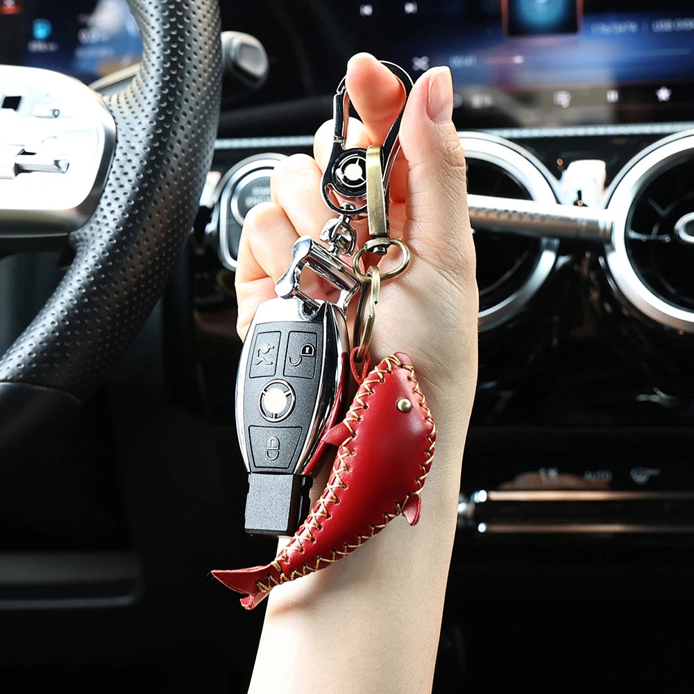 Leather Dolphin Keychain for Women Men Car Key Ring Keychain Vintage Key Holder