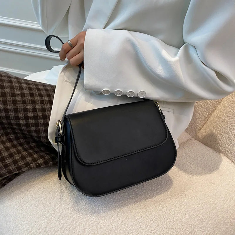 Large Capacity Flap Bag Women Solid PU Leather Crossbody Bag