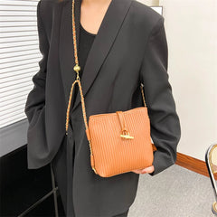 Western Style Texture Bucket Bag with Chains