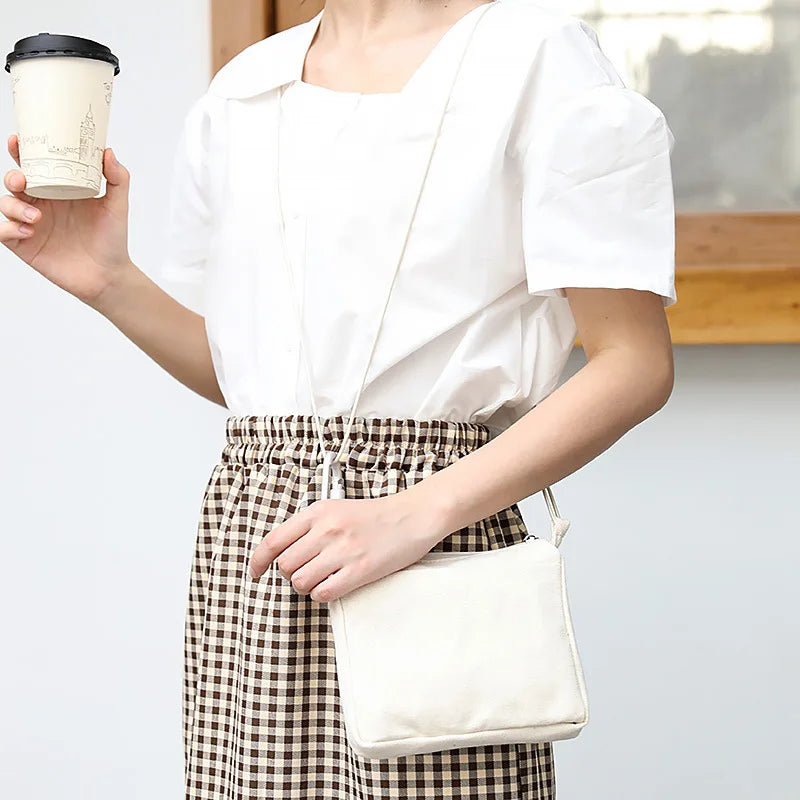 Leisure Canvas Shoulder Bag with O-ring Zipper