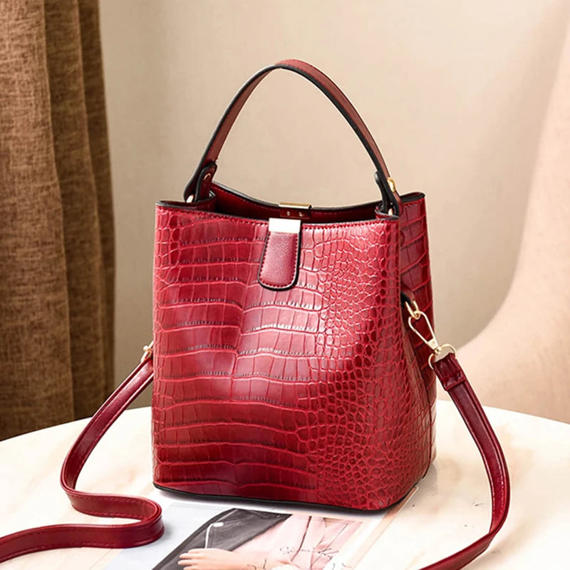 Women's Leather Shoulder Bag Large Capacity Crossbody Handbag