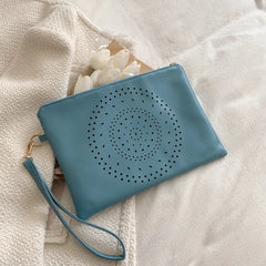 Ladies Hollowed-out Envelope Clutch Bag Versatile Messenger Handbag