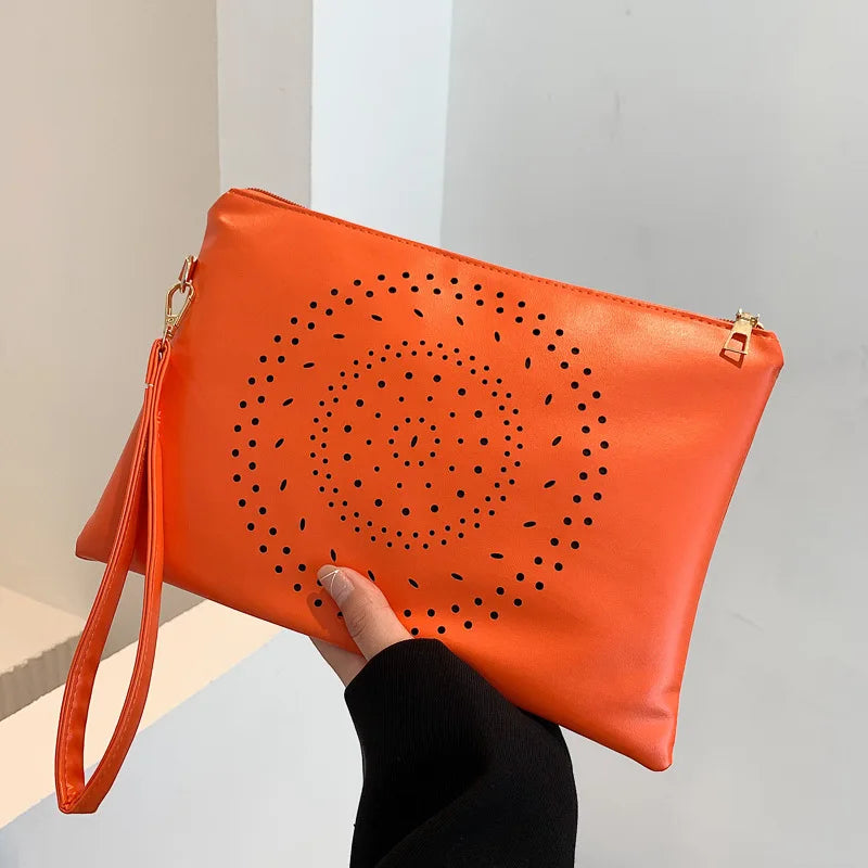 Ladies Hollowed-out Envelope Clutch Bag Versatile Messenger Handbag