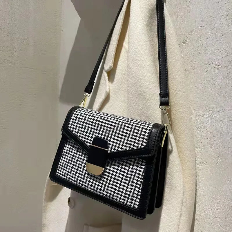 Women's Leather Crossbody Bag Small Shoulder Wallet