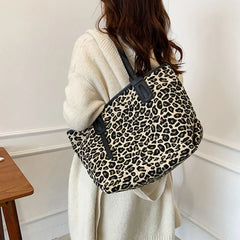 Leopard Print Zipper Shoulder Bag - Large Capacity
