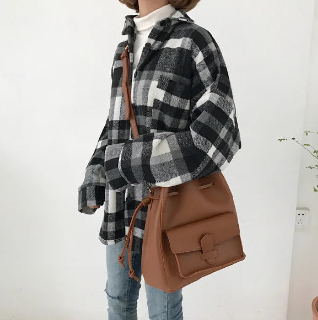 Wide Shoulder Strap Bucket Bag Retro PU Leather Handbag Wallet