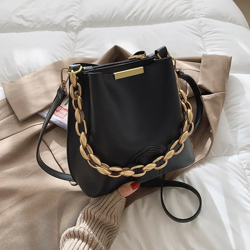 Large Capacity Bucket Bag Retro Shoulder Bag Female 2020 New