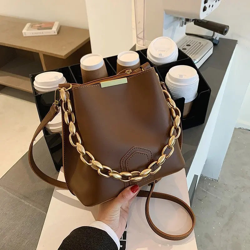 Large Capacity Bucket Bag Retro Shoulder Bag Female 2020 New
