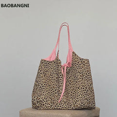 Large Capacity Leopard Pattern Canvas Handbag for Women