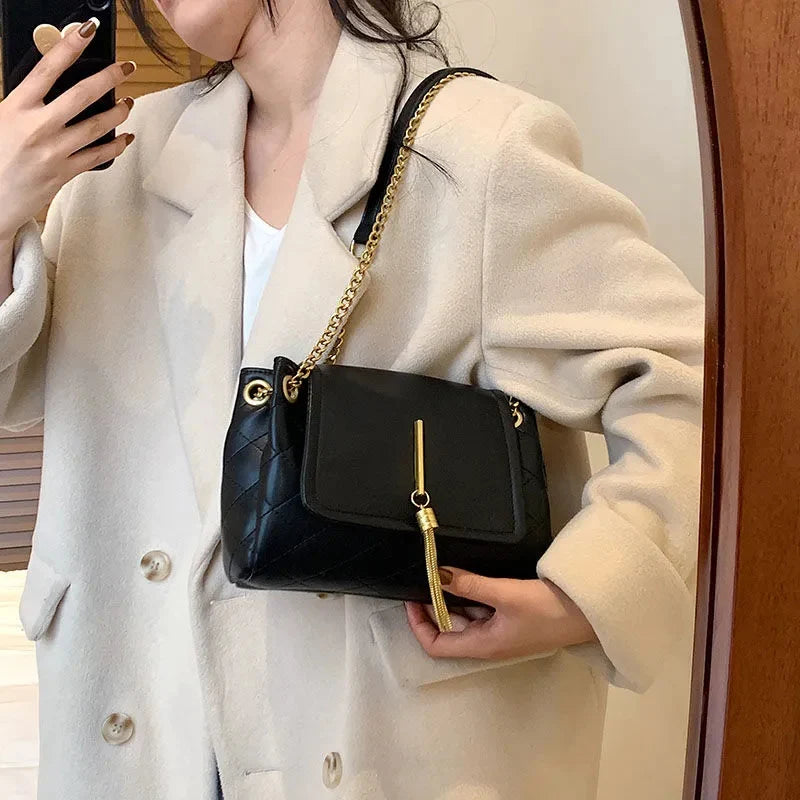 Large Capacity PU Leather Ladies Shoulder Bags Tassel Women's Crossbody Bag