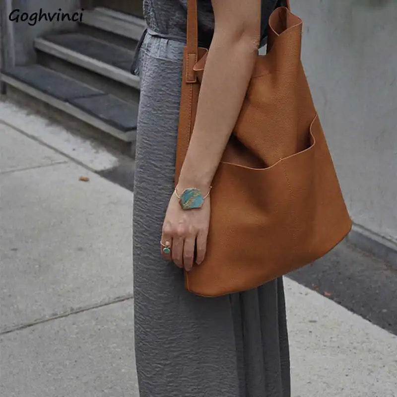 Large Capacity Shoulder Bags Women Side Pockets PU Leather Travel Handbags