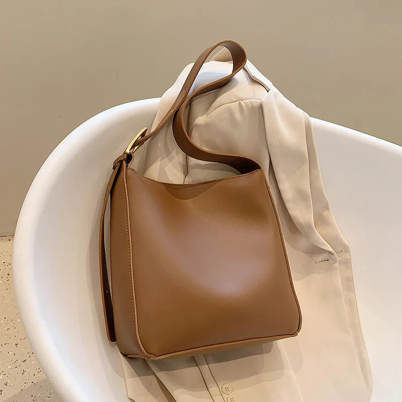 Large Capacity Women Crossbody Pack PU Leather Single Shoulder Bags